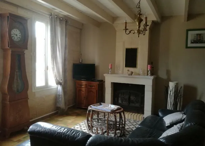 Chateau Vieux Mougnac Vakantiehuis *